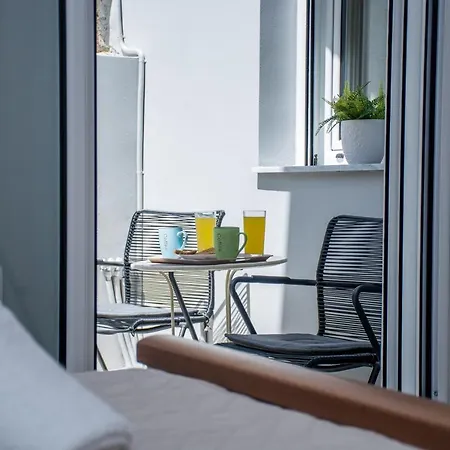 Apartment J&t - 150m From The